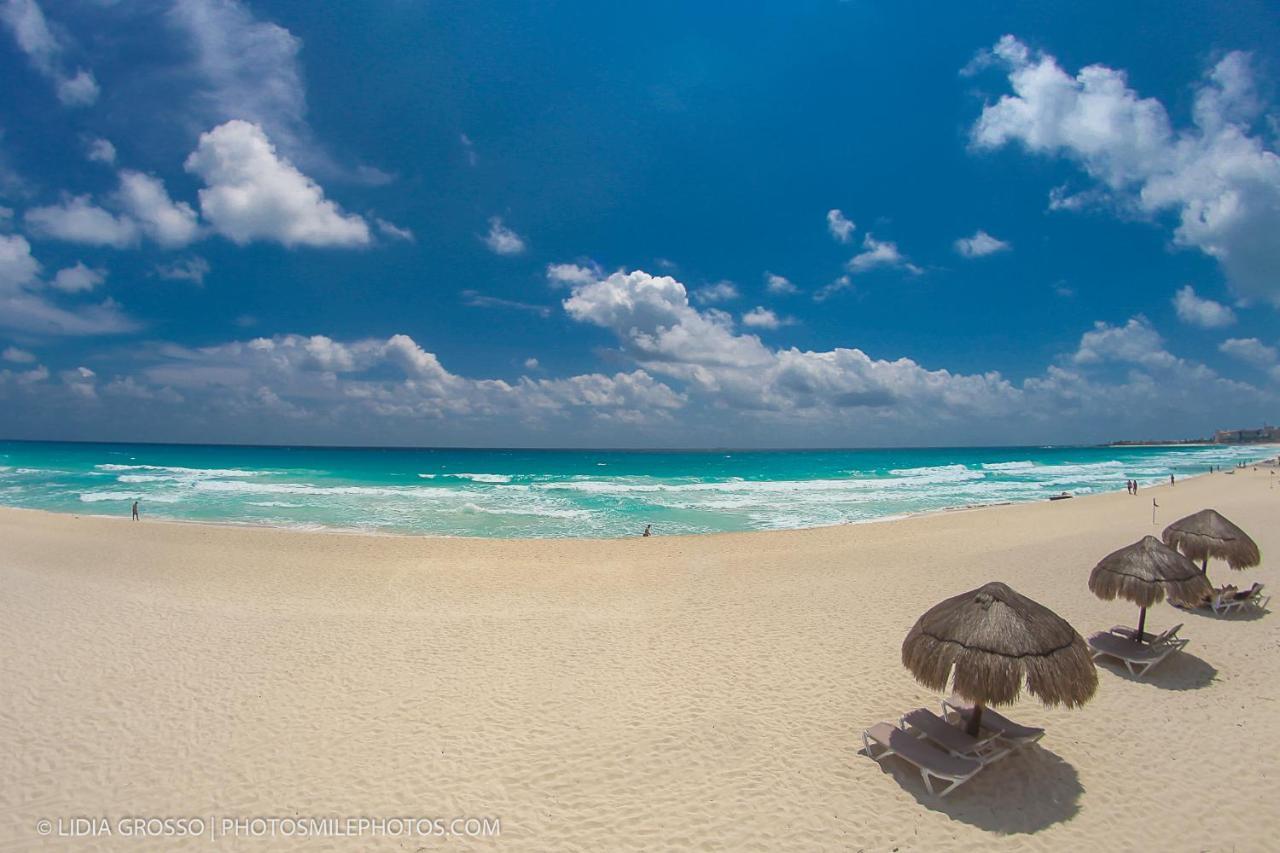 Apartment On The Beach With Terrace Ocean View, Brisas Cancun 01 By Beach & Ocean Apartments Exteriör bild