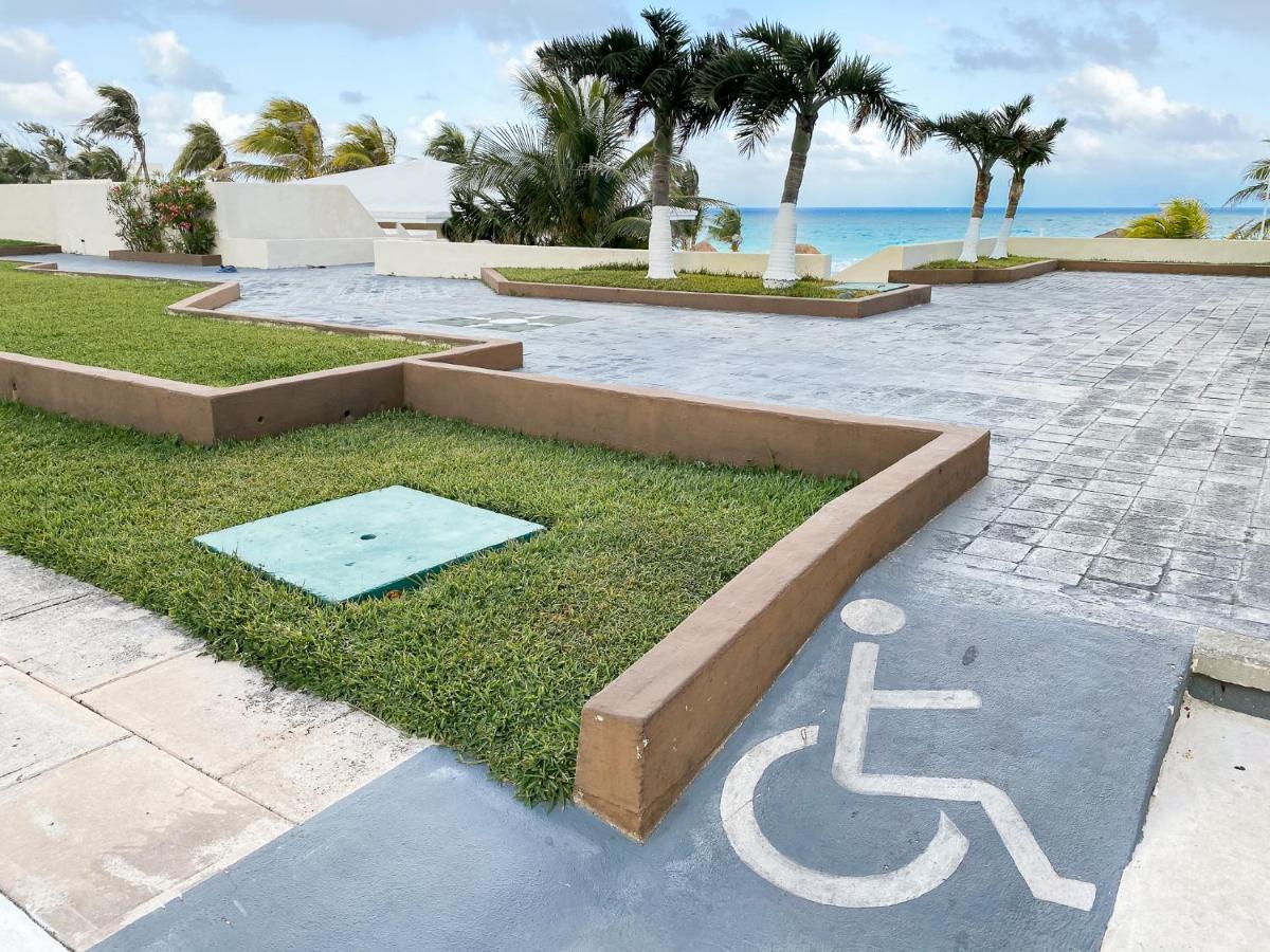 Apartment On The Beach With Terrace Ocean View, Brisas Cancun 01 By Beach & Ocean Apartments Exteriör bild