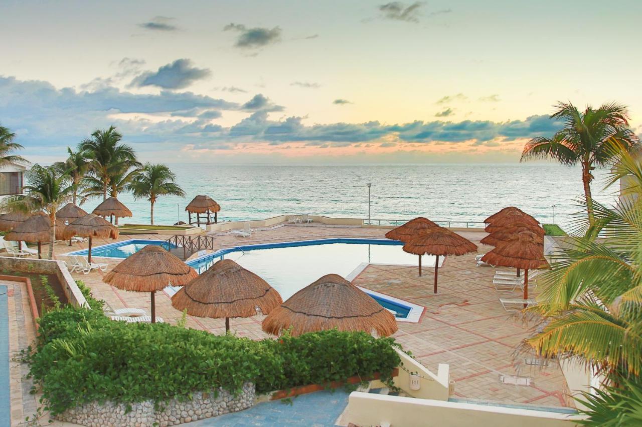 Apartment On The Beach With Terrace Ocean View, Brisas Cancun 01 By Beach & Ocean Apartments Exteriör bild