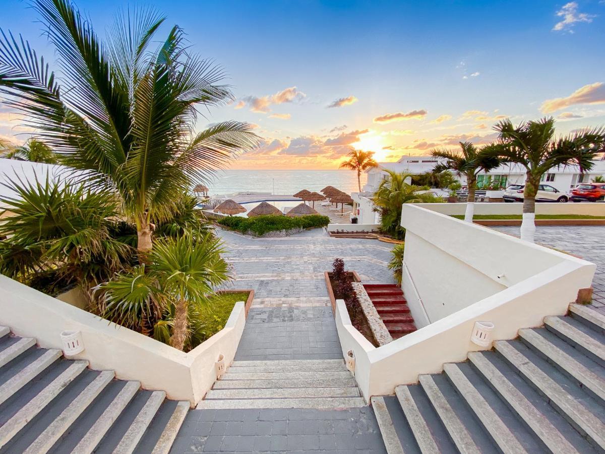 Apartment On The Beach With Terrace Ocean View, Brisas Cancun 01 By Beach & Ocean Apartments Exteriör bild